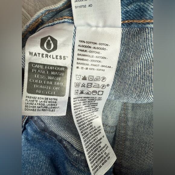 Levi's Women Middy Ankle Bootcut Jeans Size 28 Vintage Inspired Big E Light Wash - Picture 10 of 11